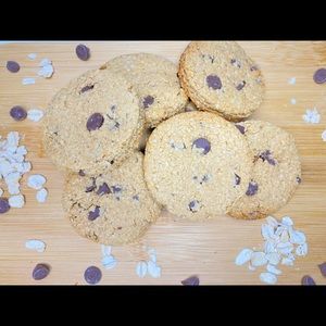 Peanut butter and Carob chip cookies